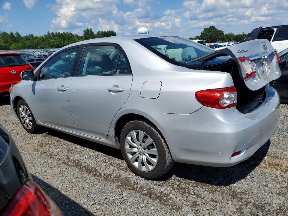 2T1BU4EE9DC094769 2013 TOYOTA COROLLA photo no. 2