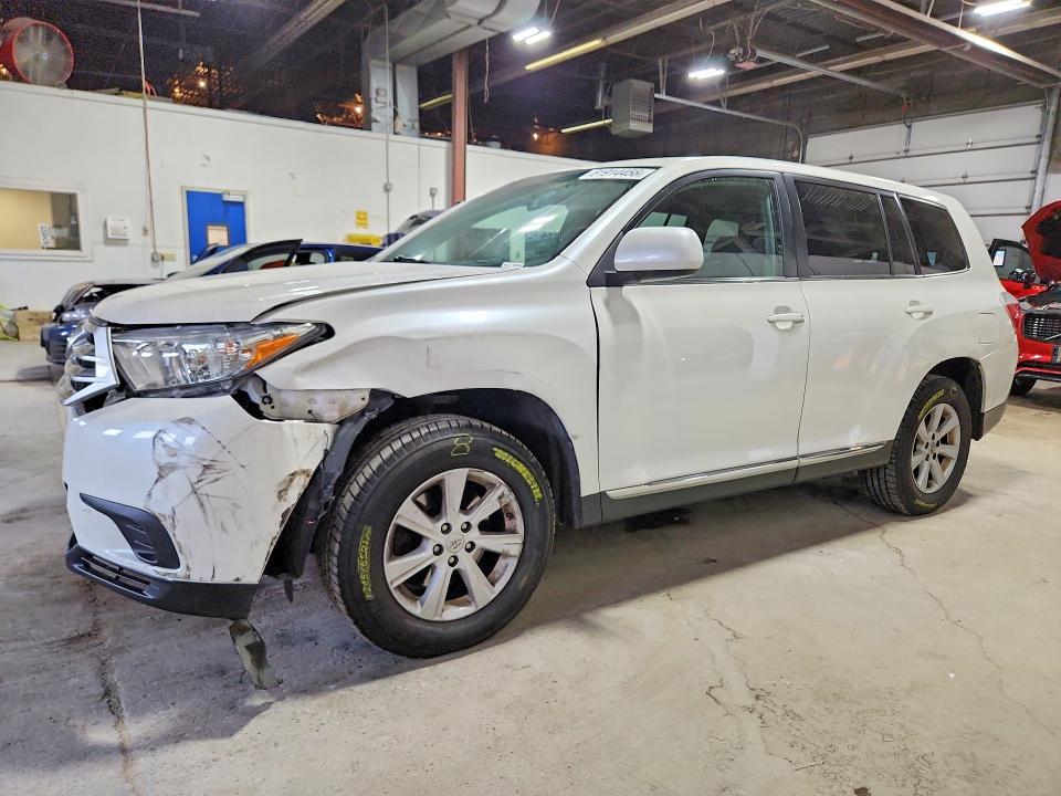 5TDBK3EH9DS248737 2013 TOYOTA HIGHLANDER photo no. 1