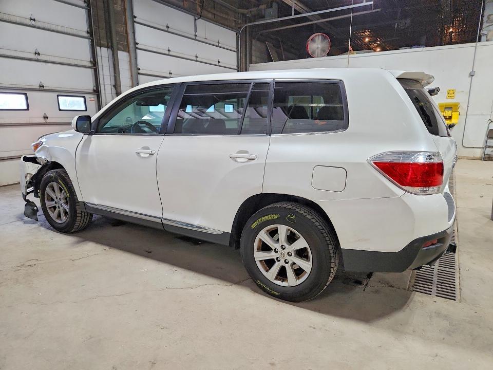 5TDBK3EH9DS248737 2013 TOYOTA HIGHLANDER photo no. 2