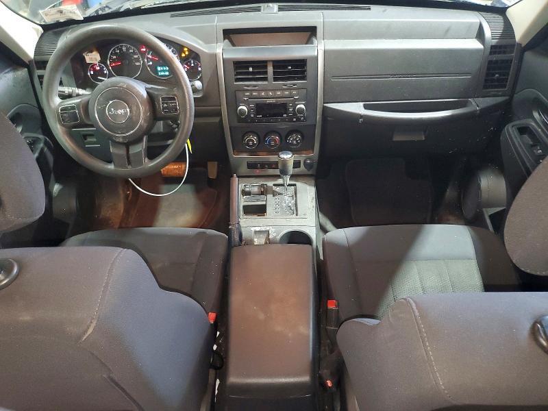 1J4PN2GKXBW565384 2011 JEEP LIBERTY photo no. 8