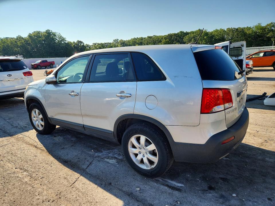 2011 KIA SORENTO LX — Фото 2 из 13