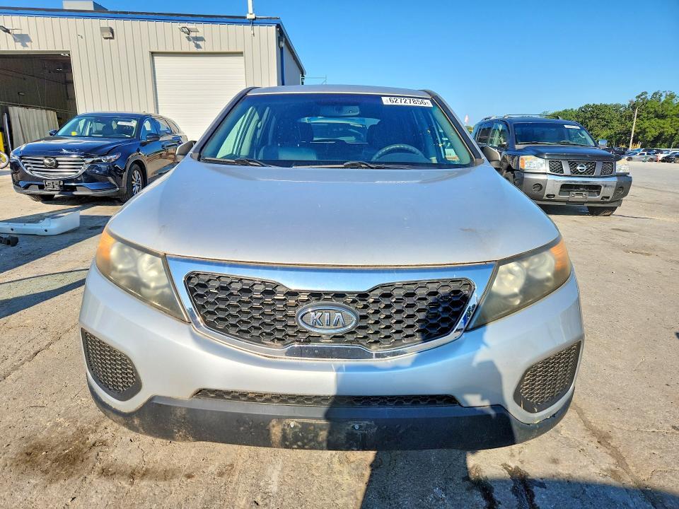 2011 KIA SORENTO LX — Фото 5 из 13