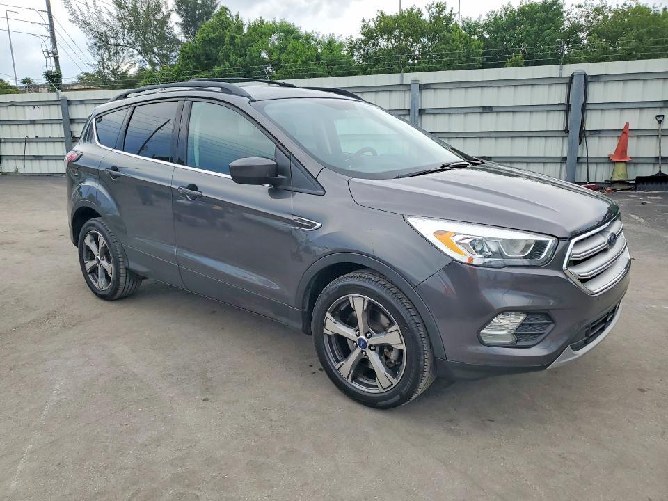 2017 FORD ESCAPE SE — Фото 4 из 13
