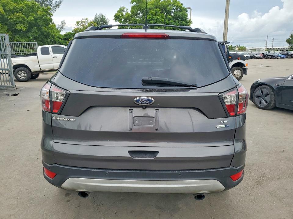 2017 FORD ESCAPE SE — Фото 6 из 13