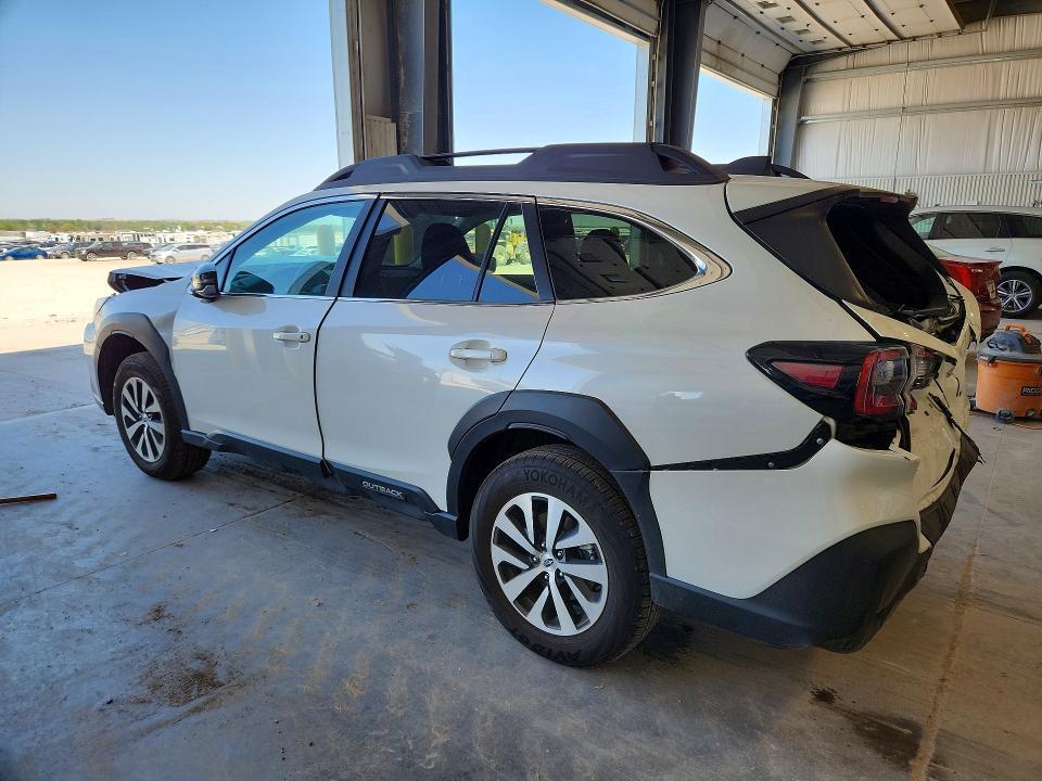 2025 SUBARU OUTBACK PREMIUM — Фото 2 из 13