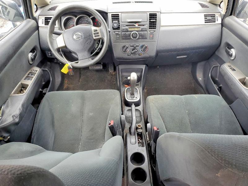 2011 NISSAN VERSA — Фото 8 из 12