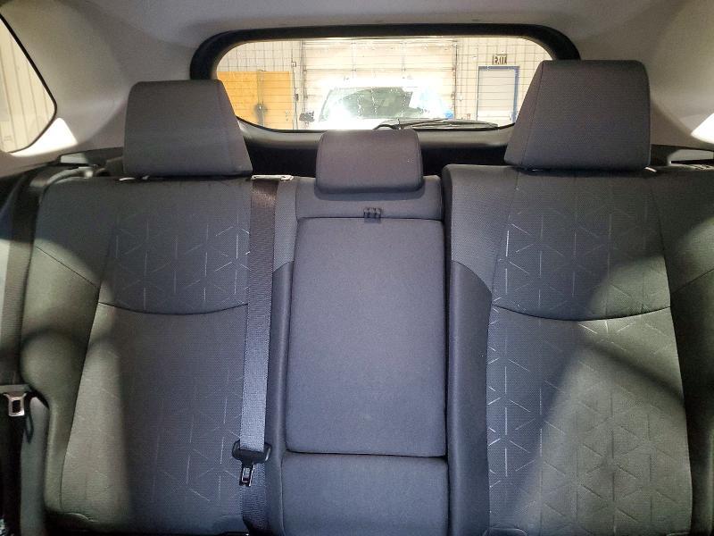 2025 TOYOTA RAV4 XLE — Фото 10 из 13