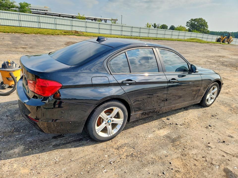 2014 BMW 320 I XDRIVE — Фото 3 из 12