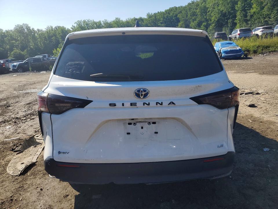 2025 TOYOTA SIENNA LE — Фото 6 из 13