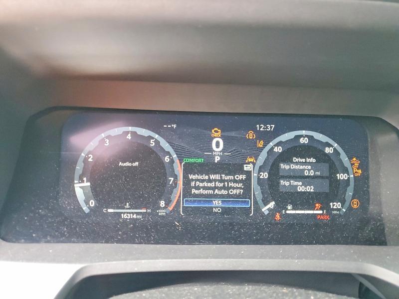 2025 TOYOTA TACOMA LIMITED — Фото 9 из 12