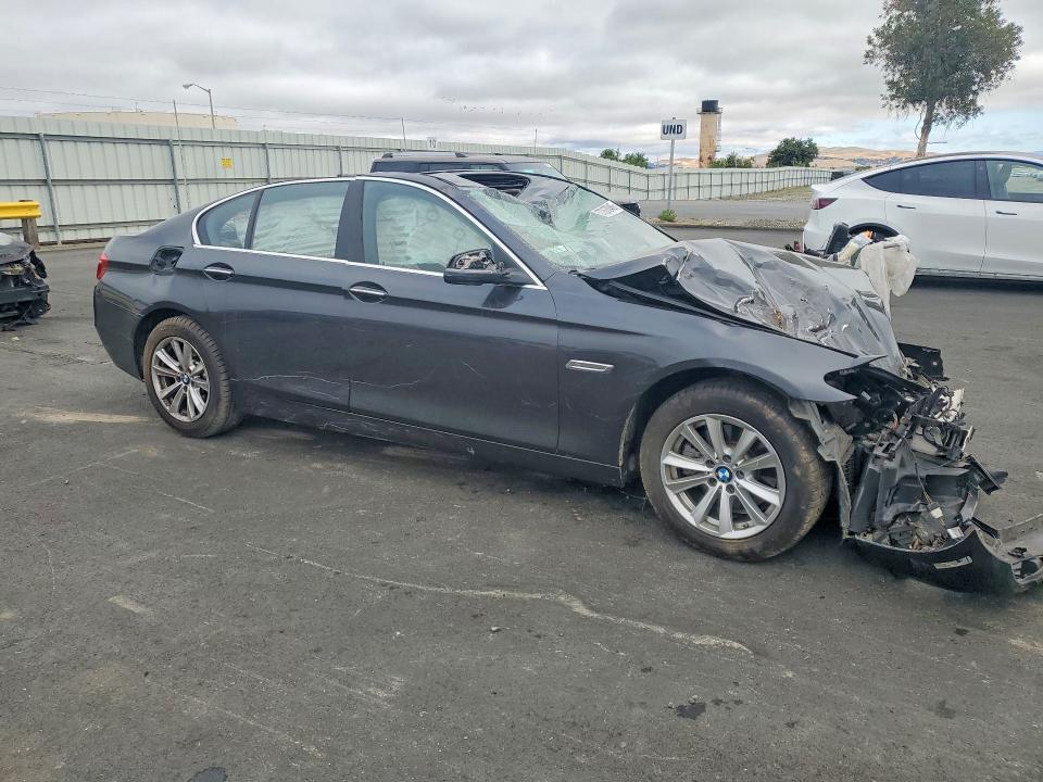 WBA5A5C53ED506796 2014 BMW 528 photo no. 4