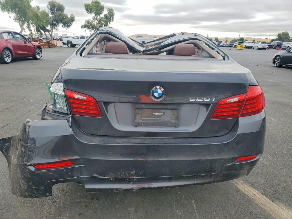 WBA5A5C53ED506796 2014 BMW 528 photo no. 6