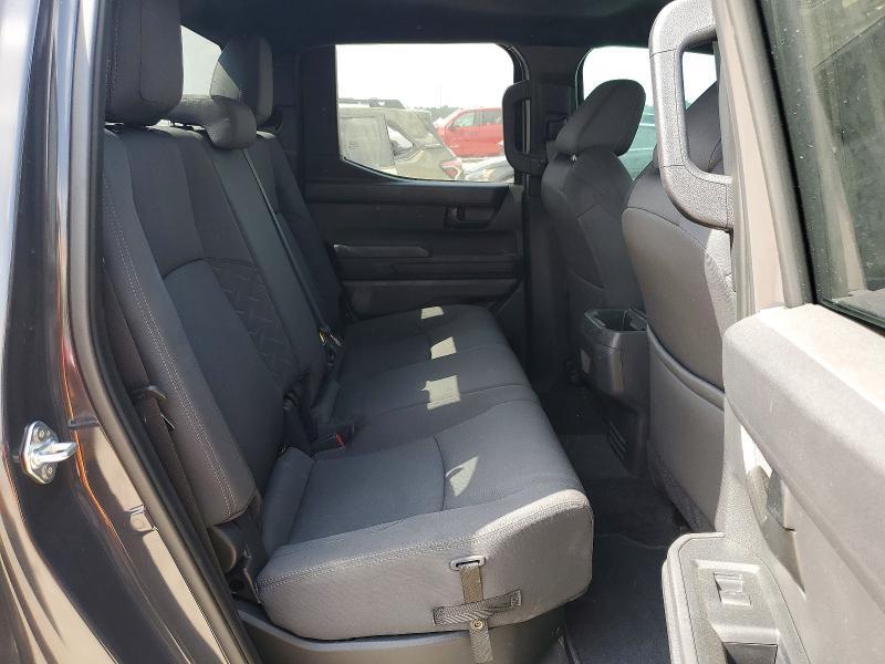 2025 TOYOTA TACOMA SR5 — Фото 11 из 13