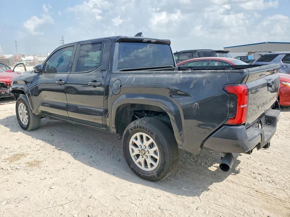 2025 TOYOTA TACOMA SR5 — Фото 2 из 13