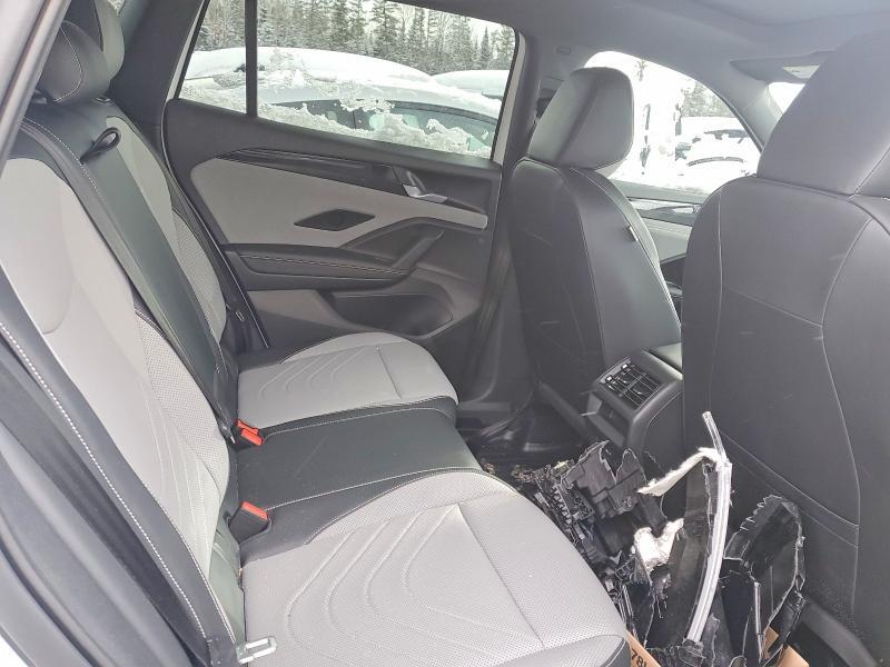 2025 VOLKSWAGEN TIGUAN SE R-LINE BLACK — Фото 11 из 14