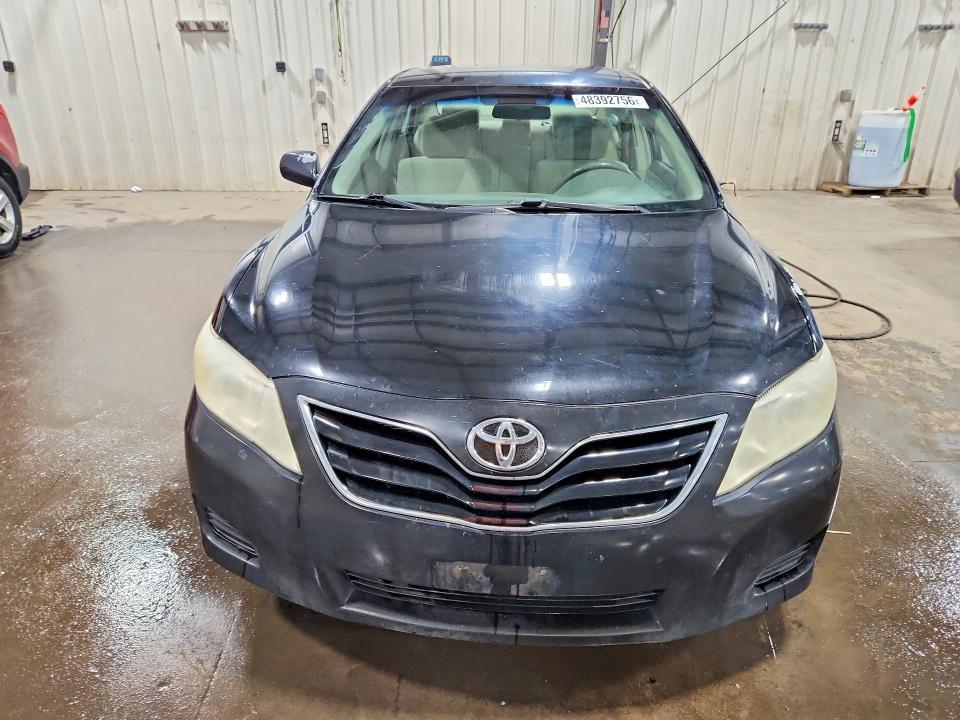 2011 TOYOTA CAMRY LE — Фото 5 из 12