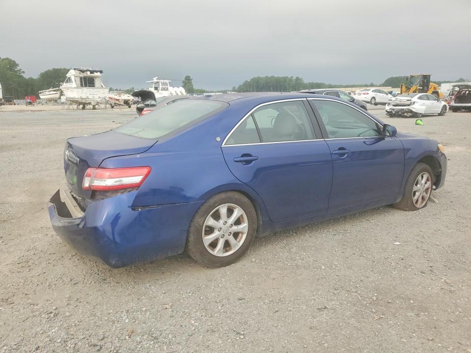 2011 TOYOTA CAMRY LE — Фото 3 из 12