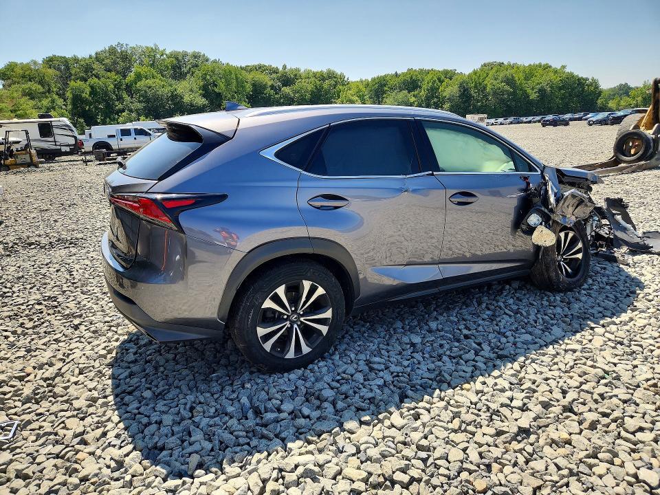 2021 LEXUS NX 300 F SPORT — Фото 3 из 12