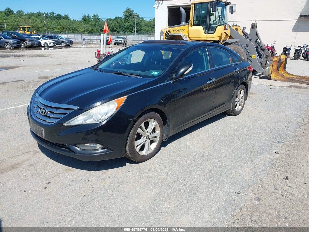 5NPEC4AB9BH298932 2011 HYUNDAI SONATA photo no. 2