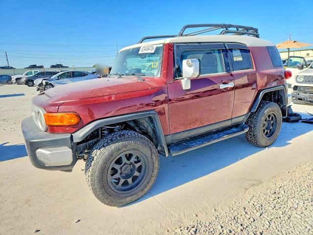 2011 TOYOTA FJ CRUISER JTEBU4BF3BK107956