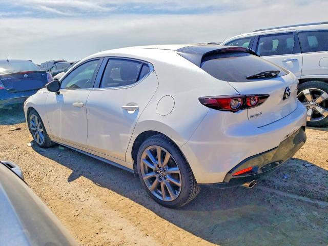 2021 MAZDA 3 SELECT — Фото 2 из 12