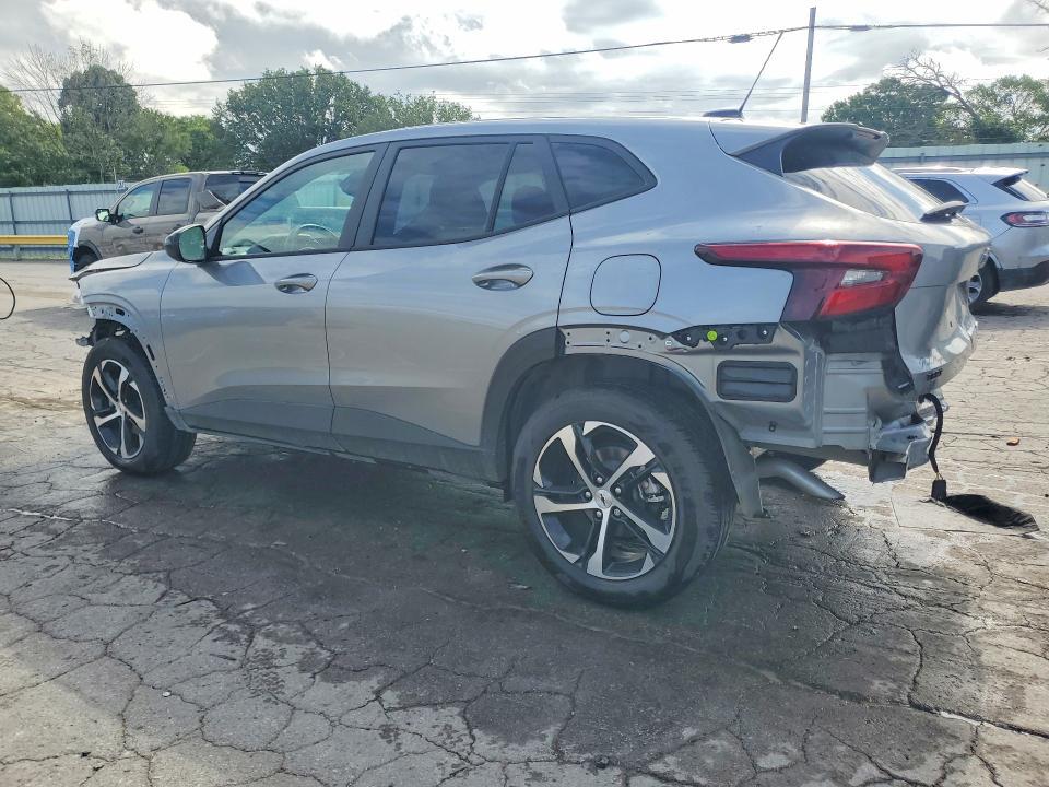 2026 CHEVROLET TRAX 1RS — Фото 2 из 14