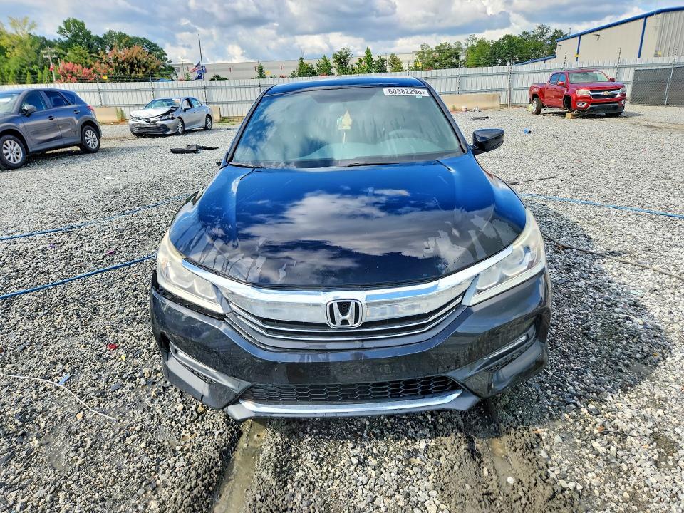 2017 HONDA ACCORD SPORT — Фото 5 из 12