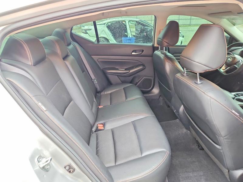2021 NISSAN ALTIMA SR — Фото 10 из 12