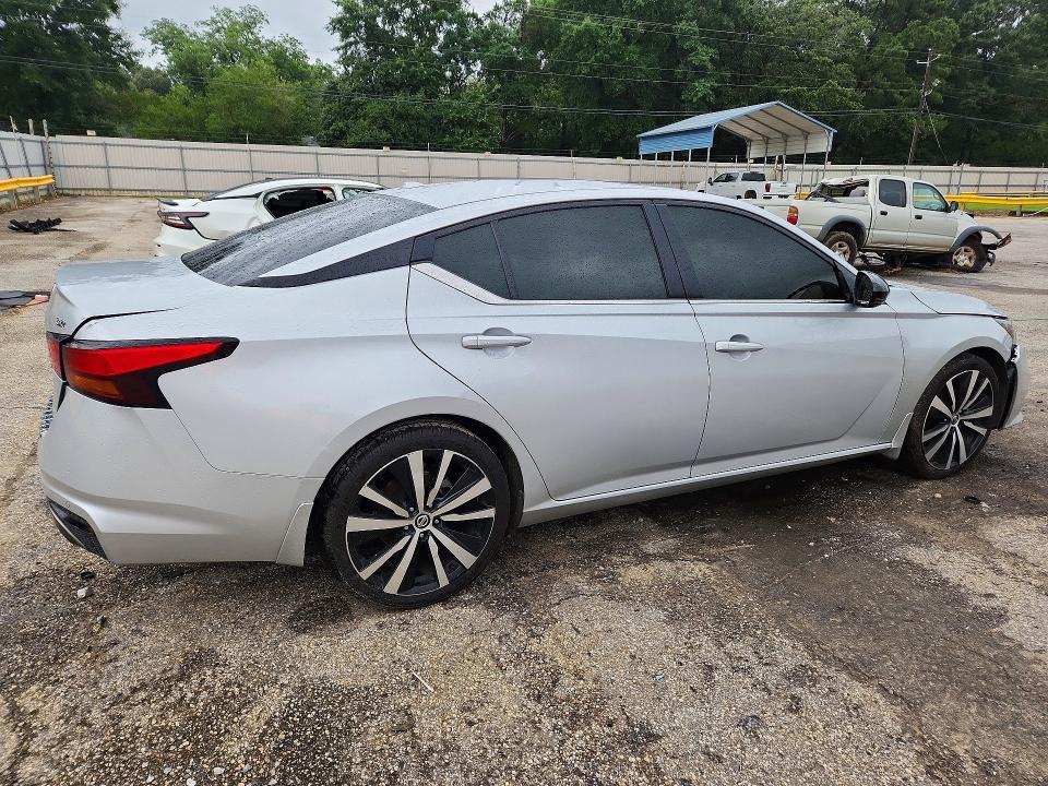 2021 NISSAN ALTIMA SR — Фото 3 из 12