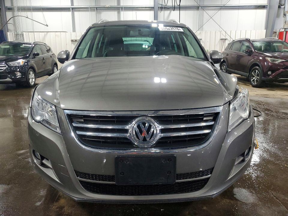 2011 VOLKSWAGEN TIGUAN S — Фото 5 из 12