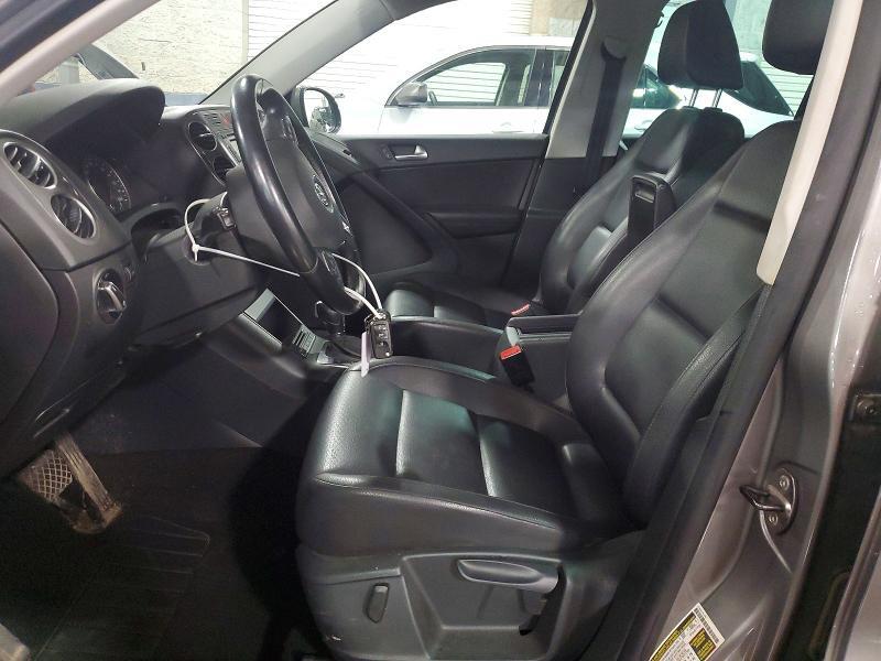 2011 VOLKSWAGEN TIGUAN S — Фото 7 из 12