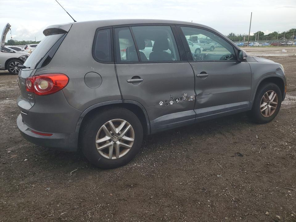 2011 VOLKSWAGEN TIGUAN S — Фото 3 из 13