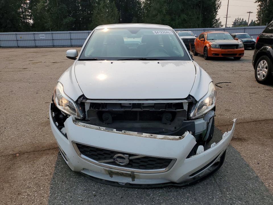 2011 VOLVO C30 T5 — Фото 5 из 14