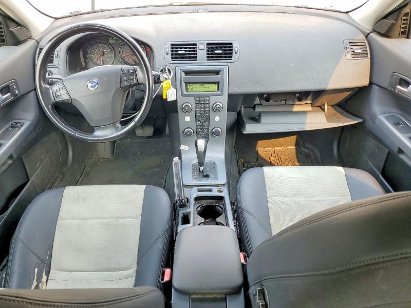 2011 VOLVO C30 T5 — Фото 8 из 14