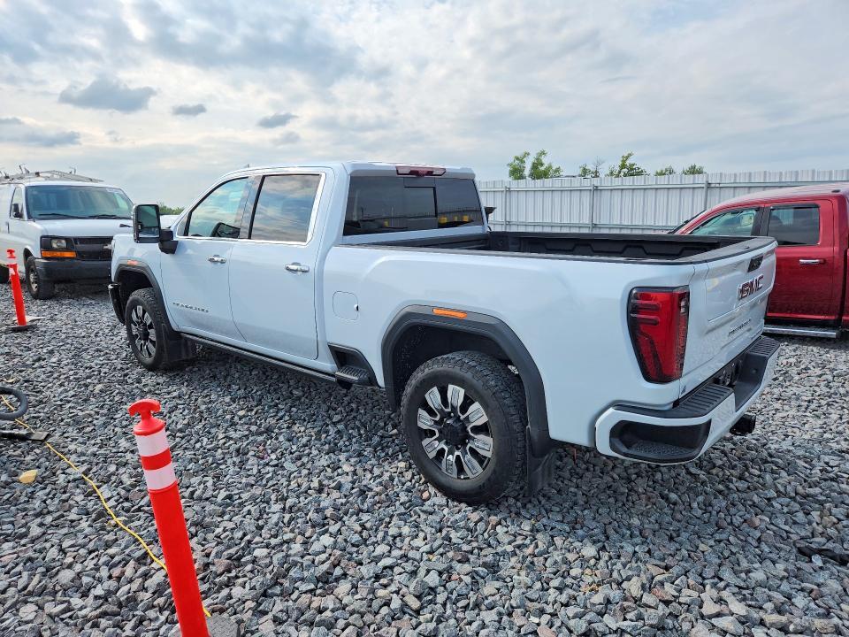 2026 GMC SIERRA K2500 DENALI — Фото 2 из 12