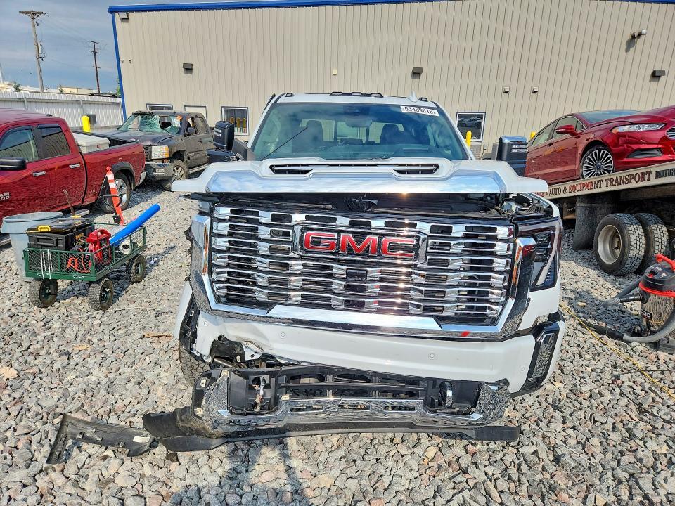 2026 GMC SIERRA K2500 DENALI — Фото 5 из 12