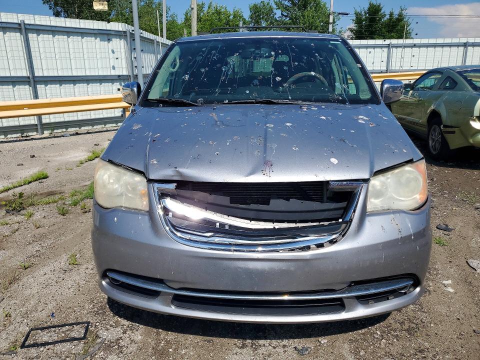 2014 CHRYSLER TOWN & COUNTRY TOURING L — Фото 5 из 13