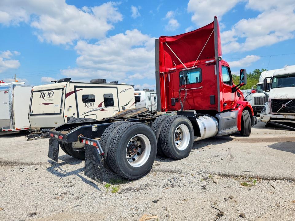 2021 PETERBILT 579 SEMI TRUCK — Фото 3 из 13