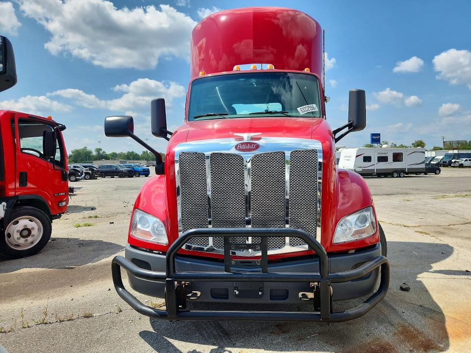 2021 PETERBILT 579 SEMI TRUCK — Фото 5 из 13