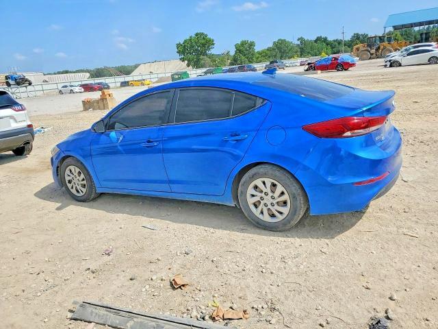 2017 HYUNDAI ELANTRA SE — Фото 2 из 12