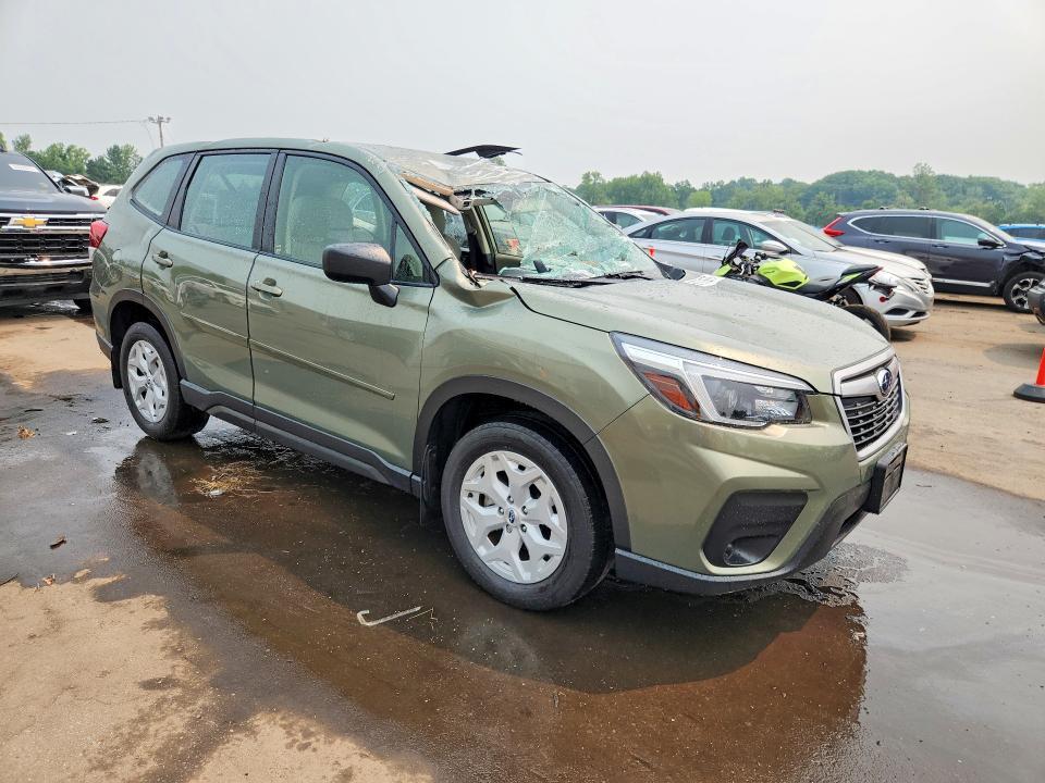 2021 SUBARU FORESTER — Фото 4 из 12