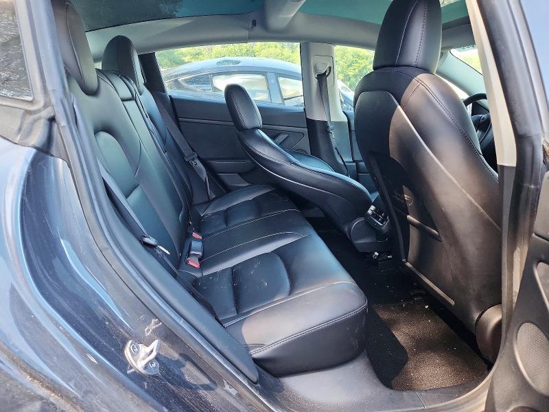 2021 TESLA MODEL 3 — Фото 10 из 12