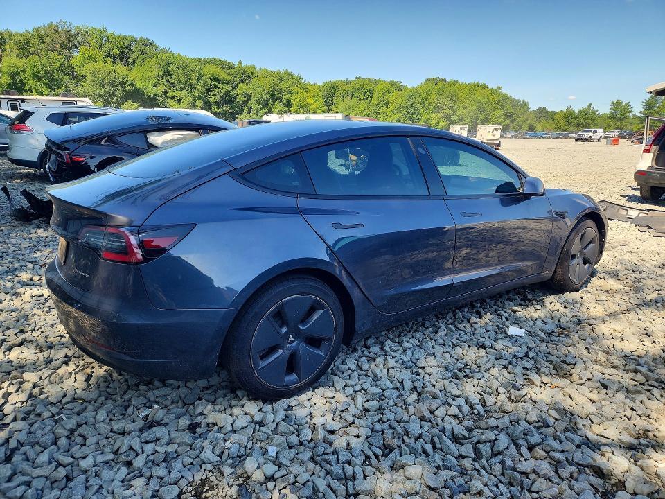2021 TESLA MODEL 3 — Фото 3 из 12