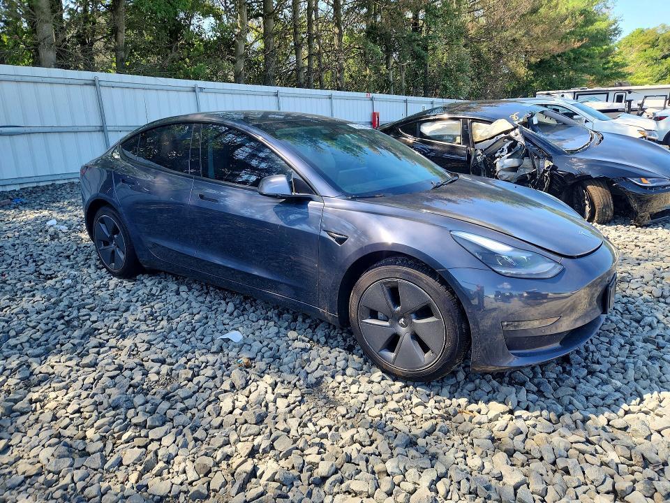 2021 TESLA MODEL 3 — Фото 4 из 12