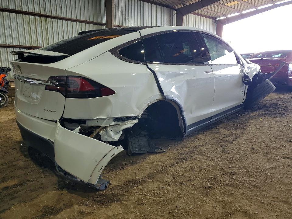 5YJXCDE29MF321579 2021 TESLA MODEL X photo no. 3