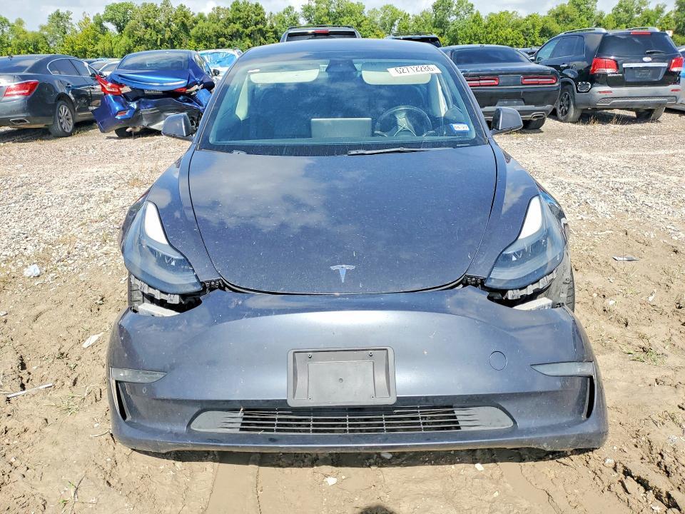 2021 TESLA MODEL 3 — Фото 5 из 12