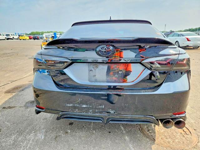 2021 TOYOTA CAMRY SE — Фото 6 из 12