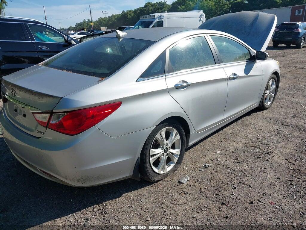 5NPEC4AC6BH113342 2011 HYUNDAI SONATA photo no. 4