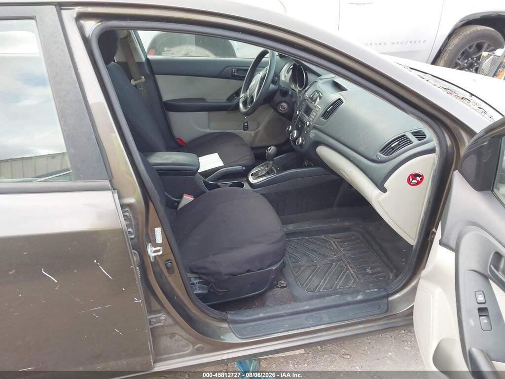 KNAFU4A24B5885750 2011 KIA FORTE photo no. 5