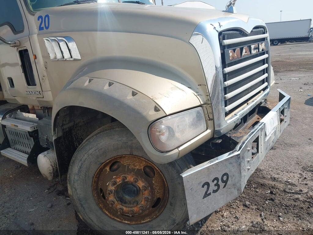 1M2AX04C2BM010234 2011 MACK 700 photo no. 11